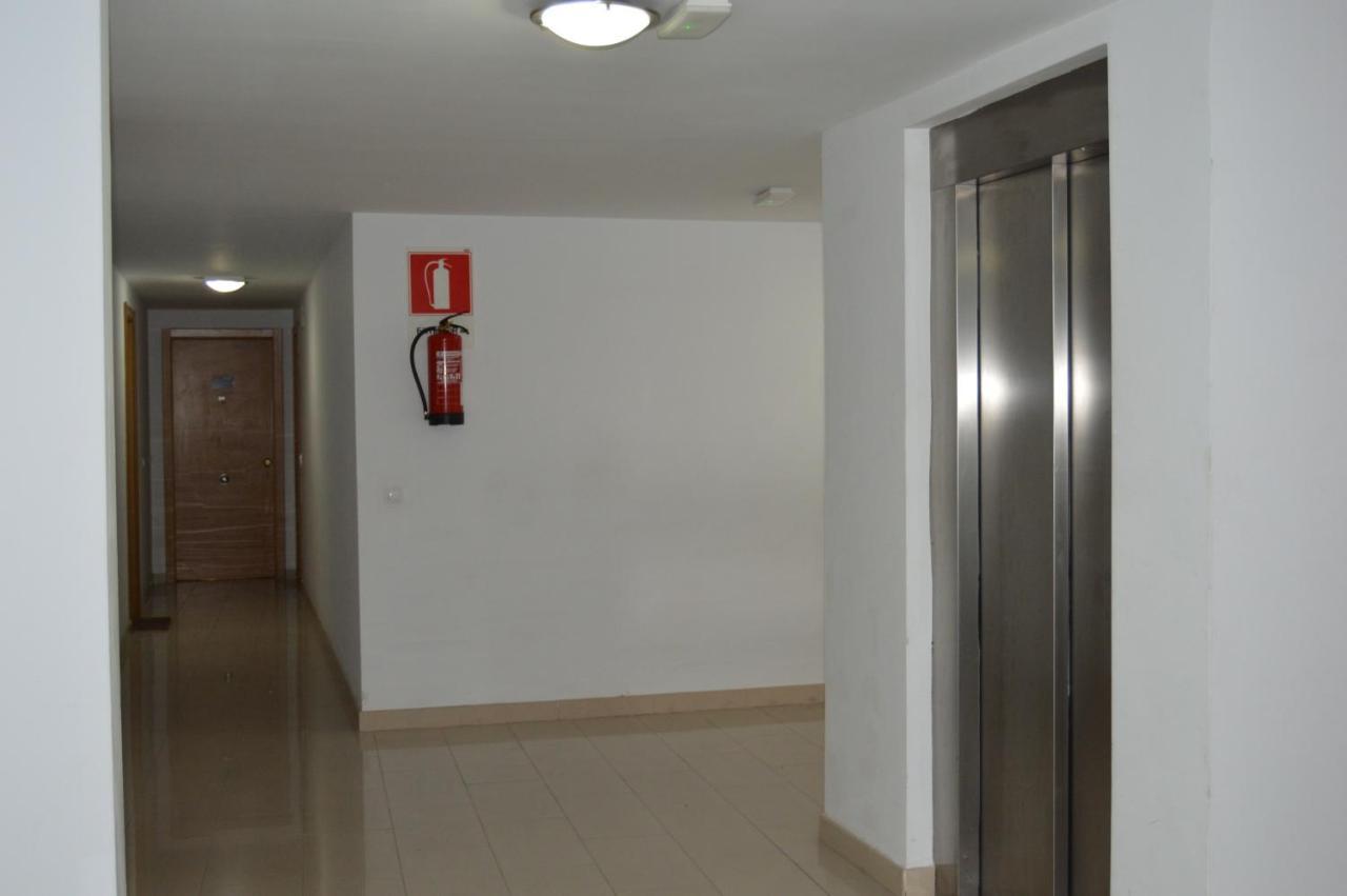 Bright, Modern Apartment In The Heart Of Arrecife Экстерьер фото